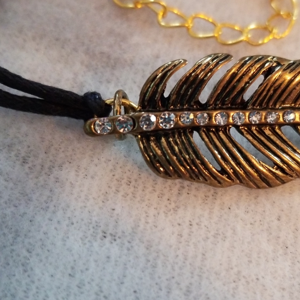 Feather Bracelet - Picture 2 of 4
